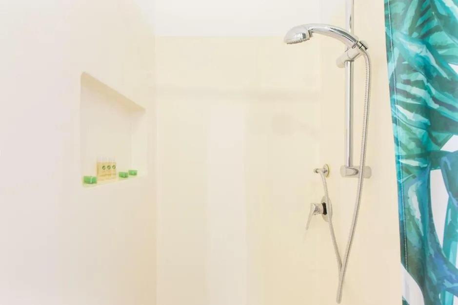 Piazza Martiri Flat Apartment Cagliari Bagian luar foto